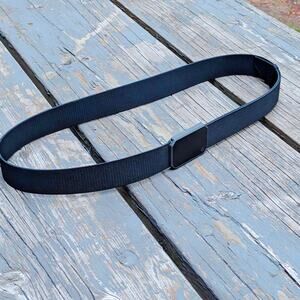 Groove Life Mens Size L Black Magnetic Buckle Stretch Nylon Tactical EDC Belt